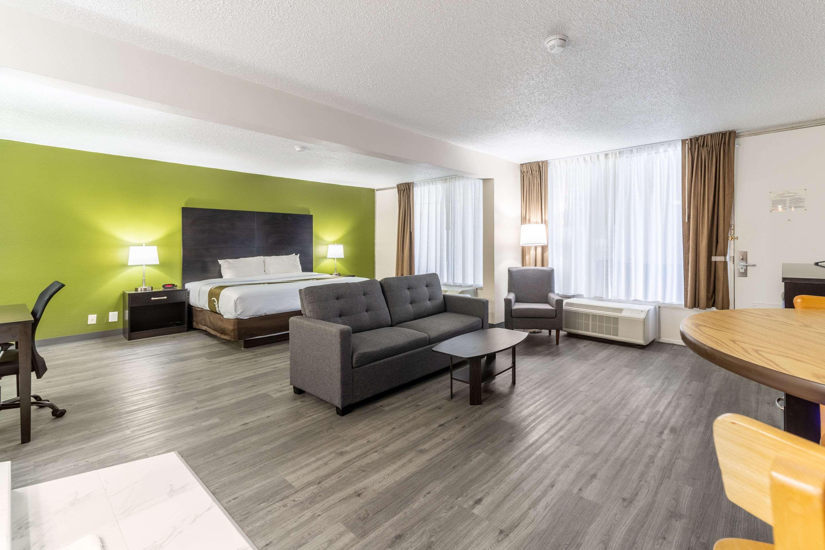 Quality Inn & Suites Vandalia Near I-70 And Hwy 51 Ngoại thất bức ảnh