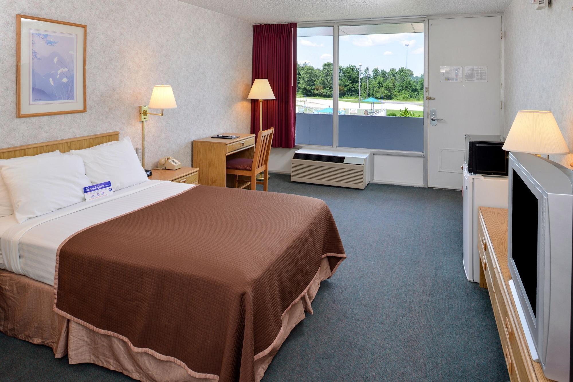 Quality Inn & Suites Vandalia Near I-70 And Hwy 51 Ngoại thất bức ảnh