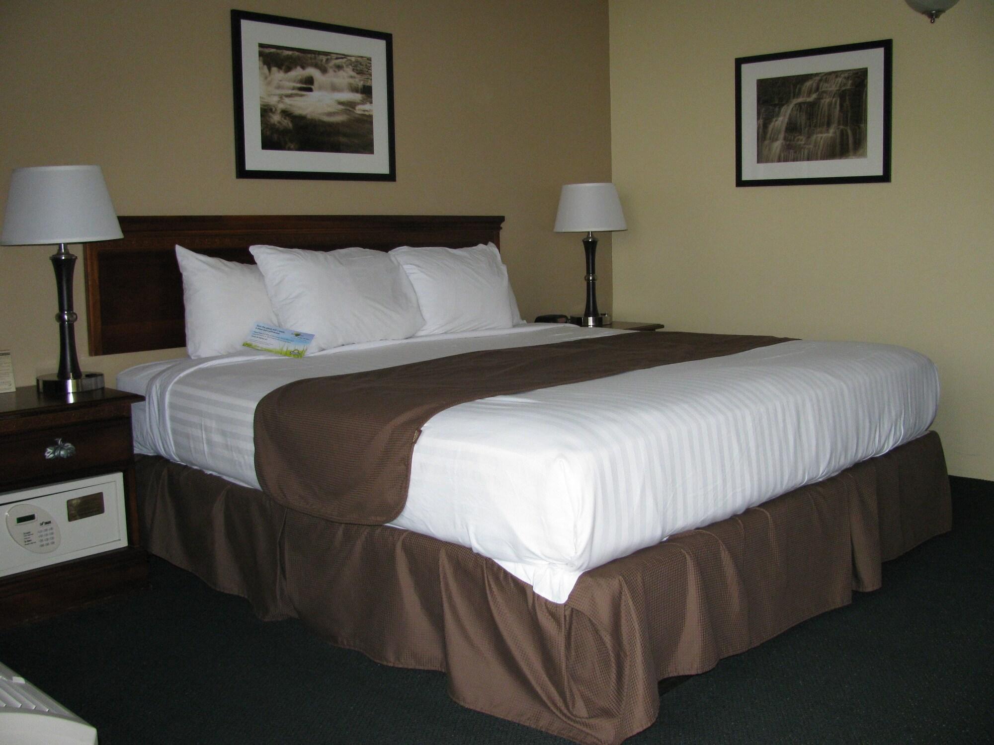 Quality Inn & Suites Vandalia Near I-70 And Hwy 51 Ngoại thất bức ảnh