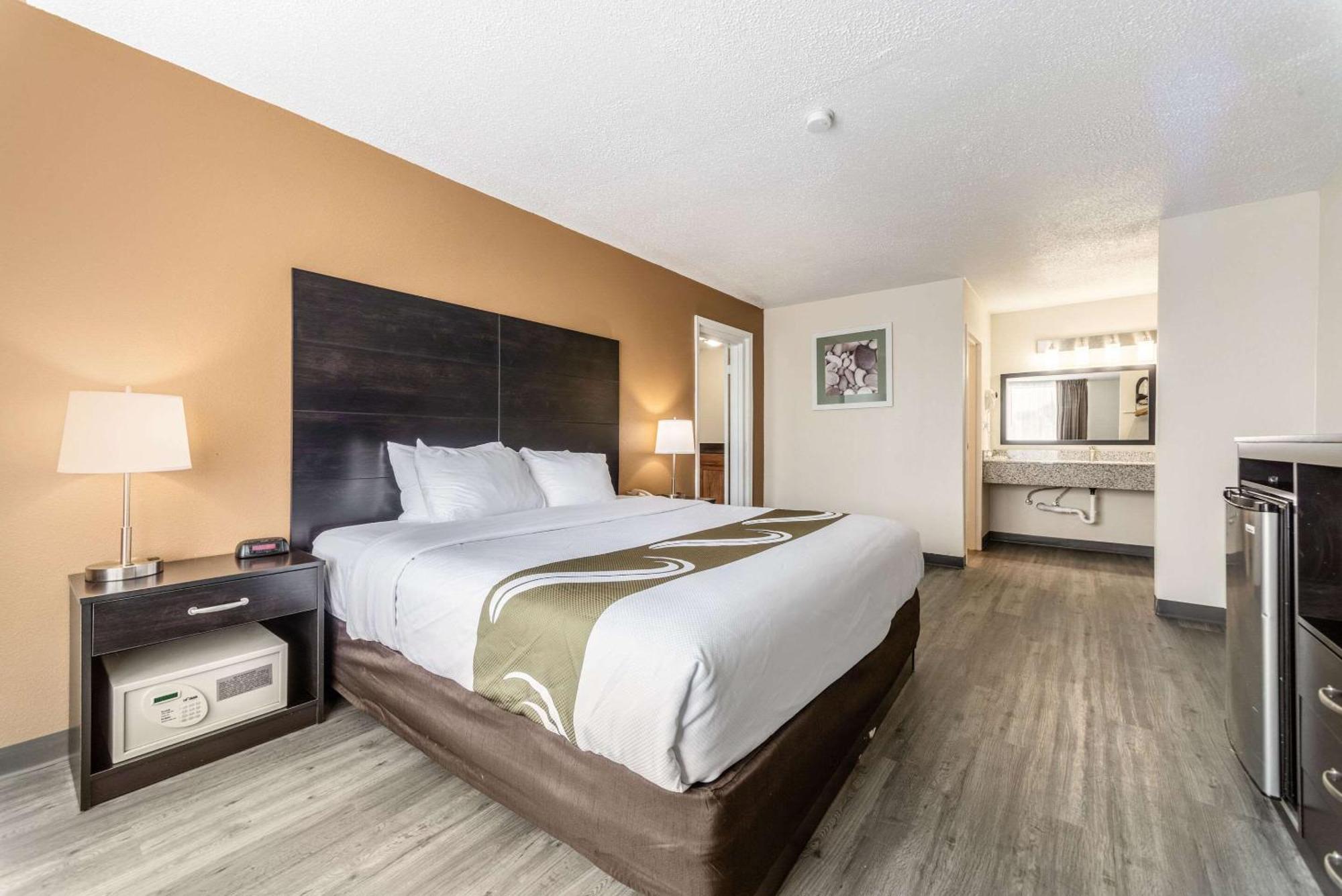 Quality Inn & Suites Vandalia Near I-70 And Hwy 51 Ngoại thất bức ảnh