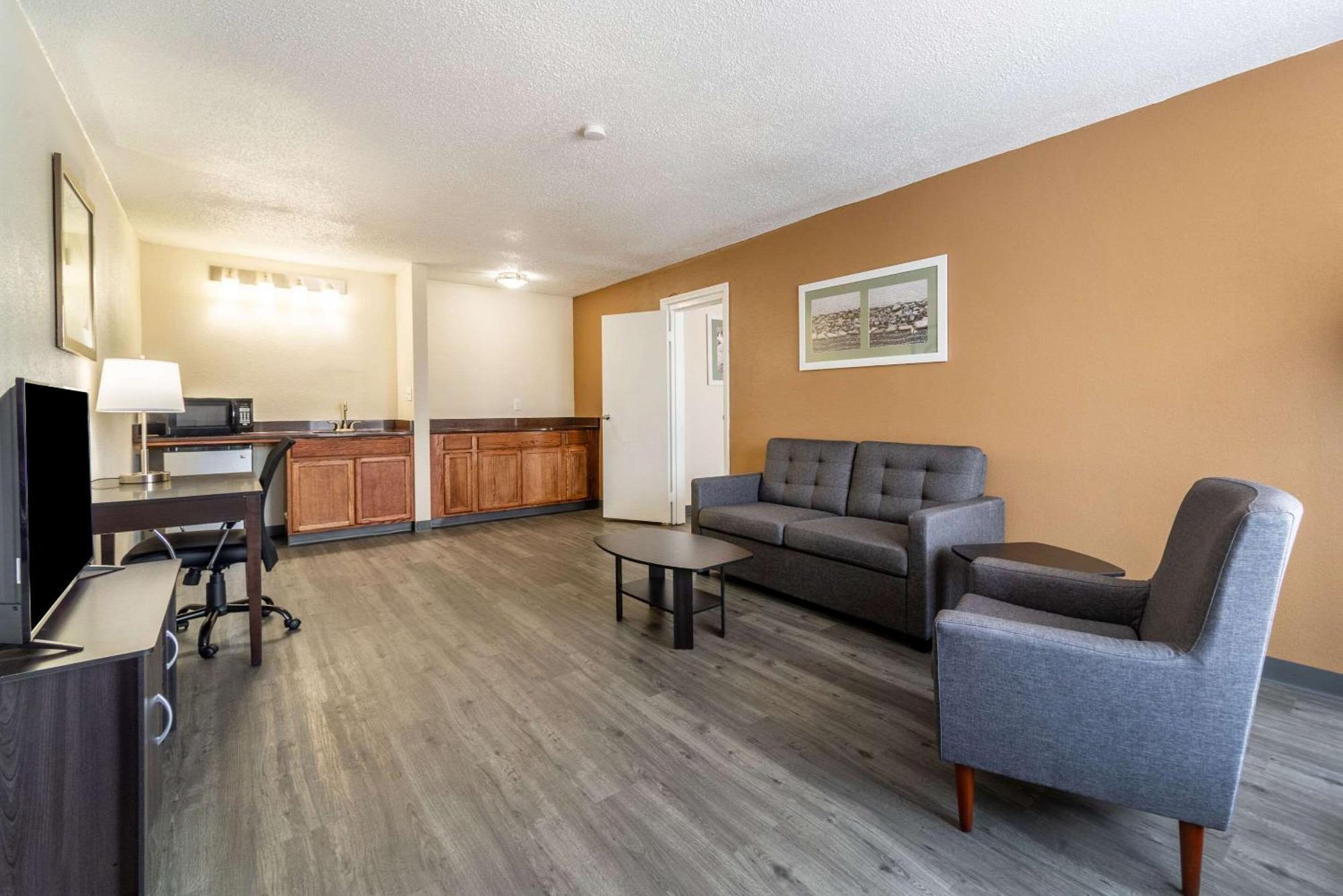 Quality Inn & Suites Vandalia Near I-70 And Hwy 51 Ngoại thất bức ảnh