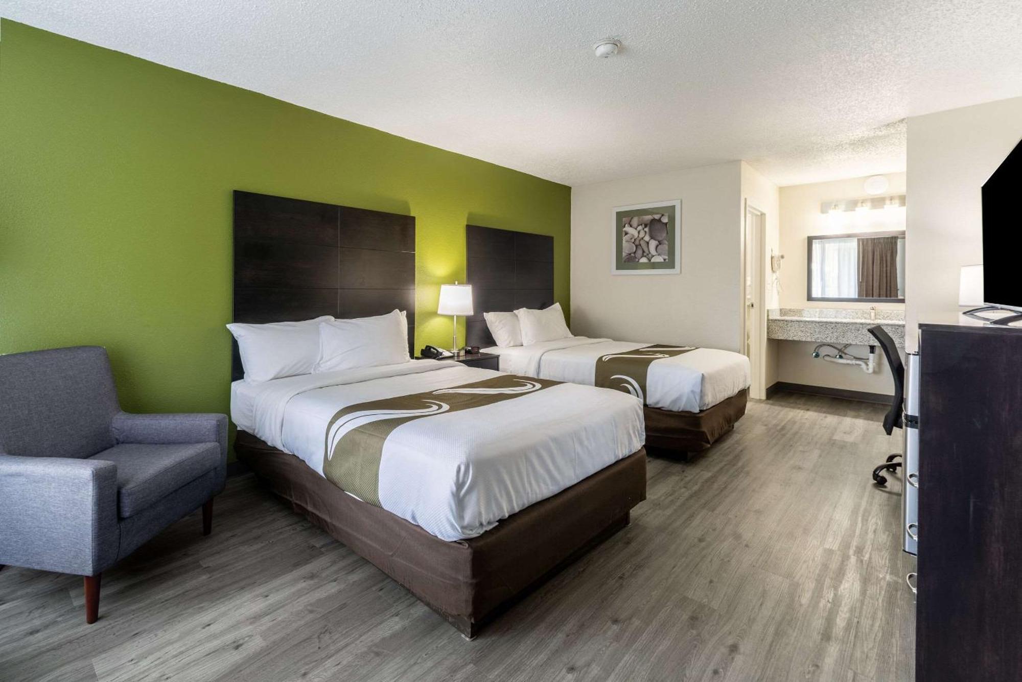 Quality Inn & Suites Vandalia Near I-70 And Hwy 51 Ngoại thất bức ảnh