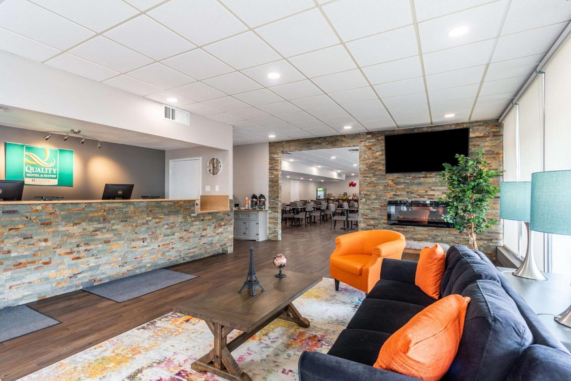 Quality Inn & Suites Vandalia Near I-70 And Hwy 51 Ngoại thất bức ảnh