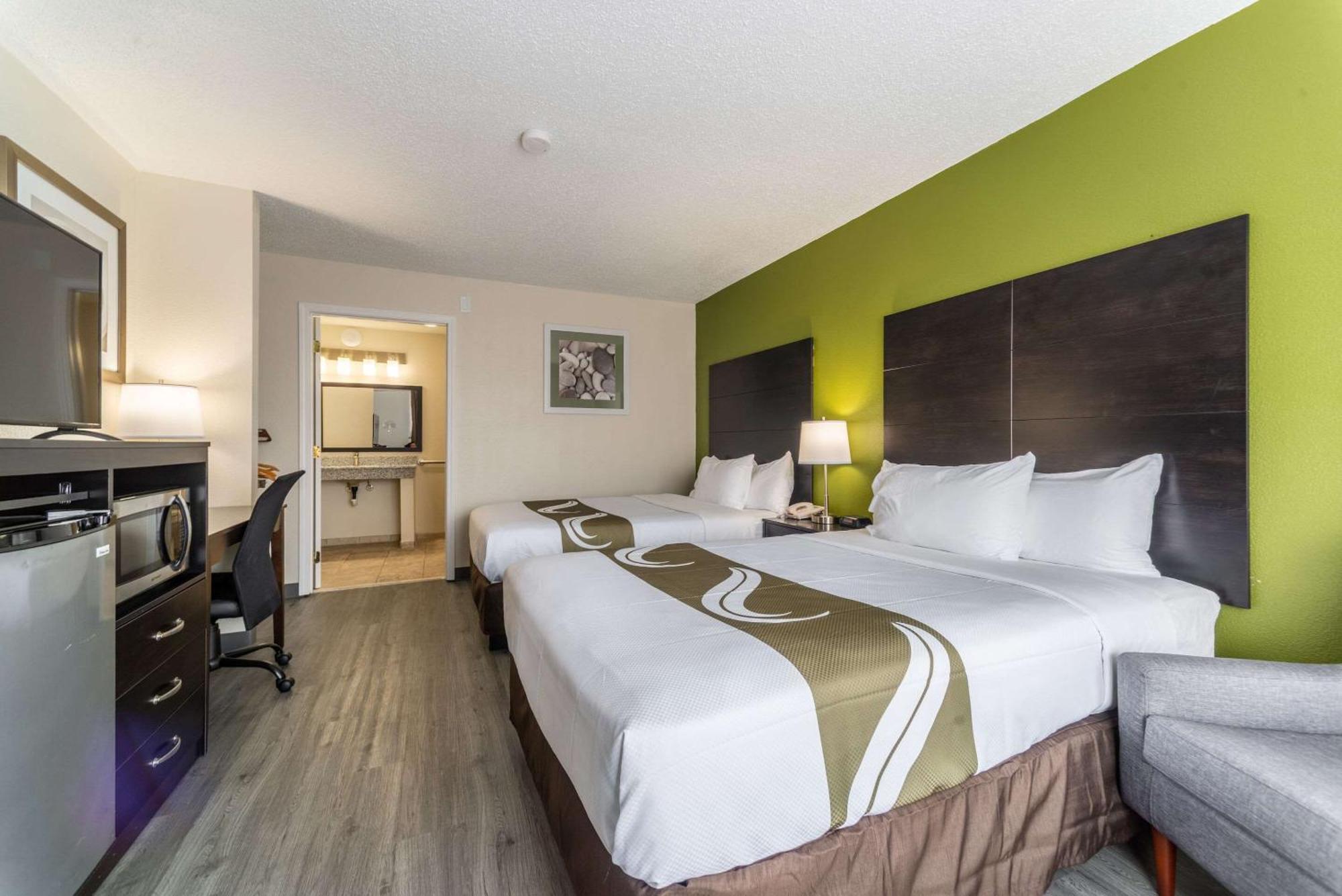 Quality Inn & Suites Vandalia Near I-70 And Hwy 51 Ngoại thất bức ảnh